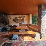 Rustikálny Vinohradnícky Dom S Kaďou Casa de Férias