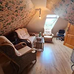 Rustikálny Vinohradnícky Dom S Kaďou Casa de Férias