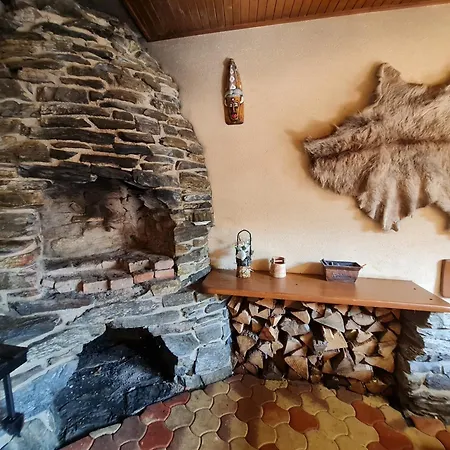 Rustikálny Vinohradnícky Dom S Kaďou * Dubova (Pezinok)