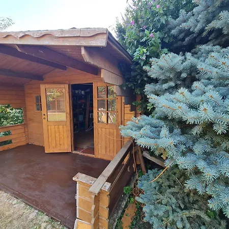 Casa de Férias Rustikálny Vinohradnícky Dom S Kaďou Dubova (Pezinok)