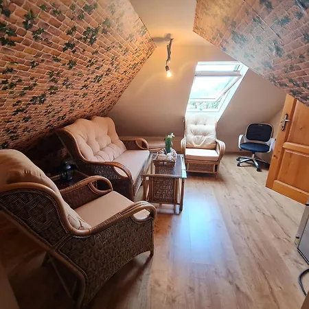 Rustikálny Vinohradnícky Dom S Kaďou Prázdninový dům