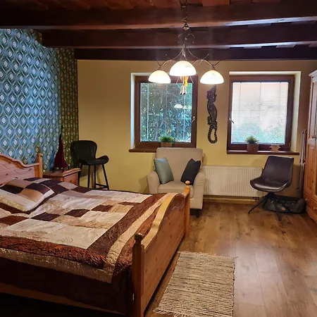 Rustikálny Vinohradnícky Dom S Kaďou